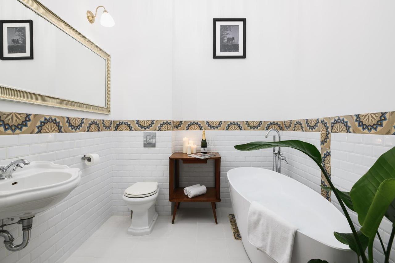 ורשה Oomph Koszyki Luxurious Apartments מראה חיצוני תמונה