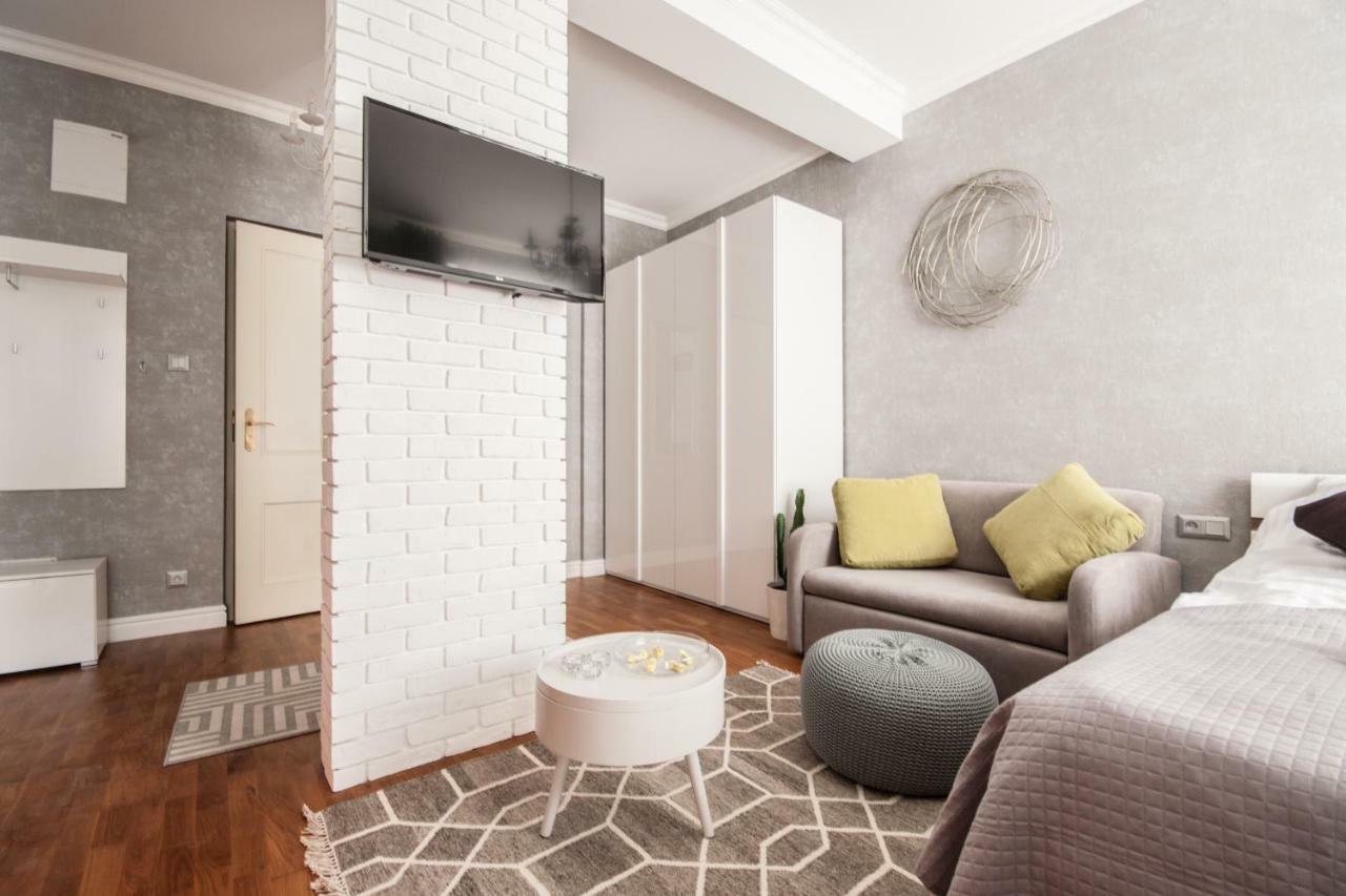 ורשה Oomph Koszyki Luxurious Apartments מראה חיצוני תמונה