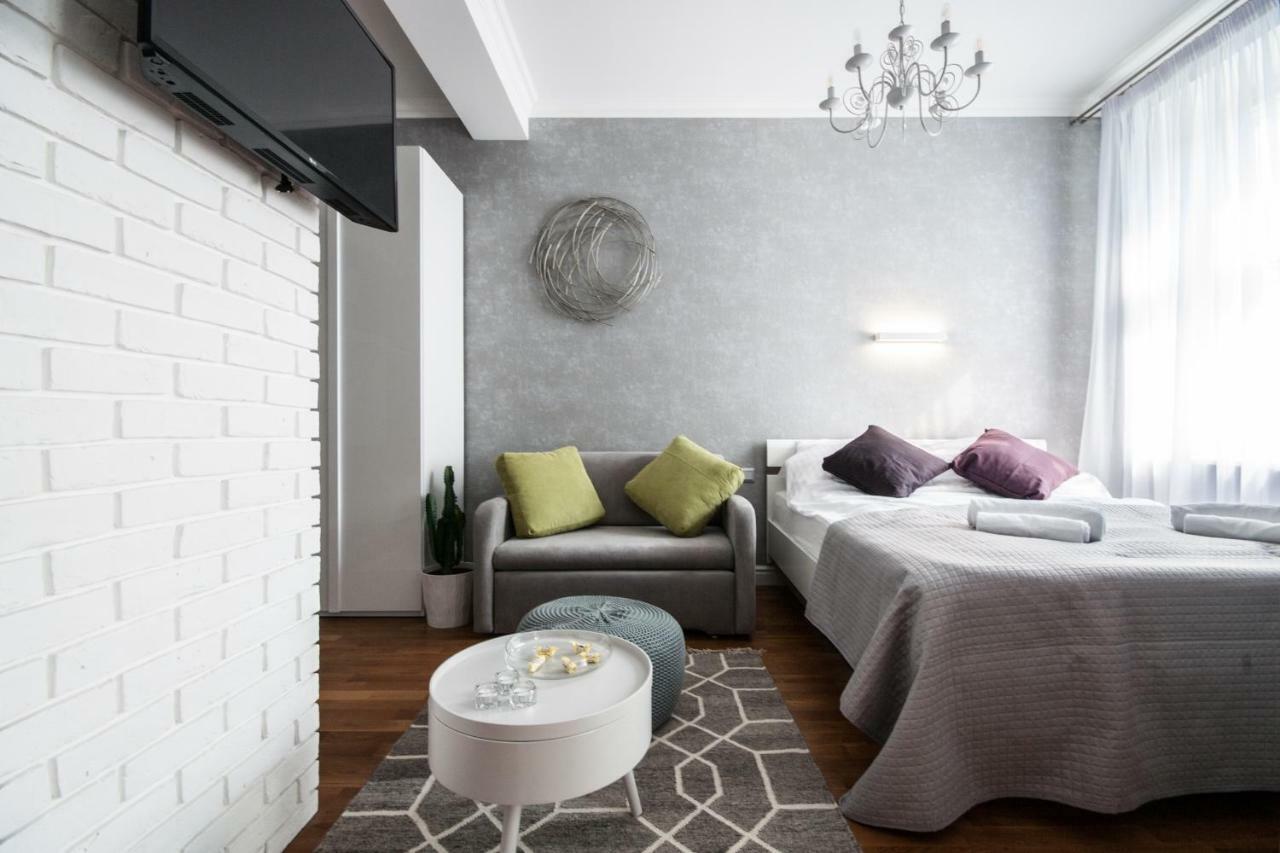 ורשה Oomph Koszyki Luxurious Apartments מראה חיצוני תמונה